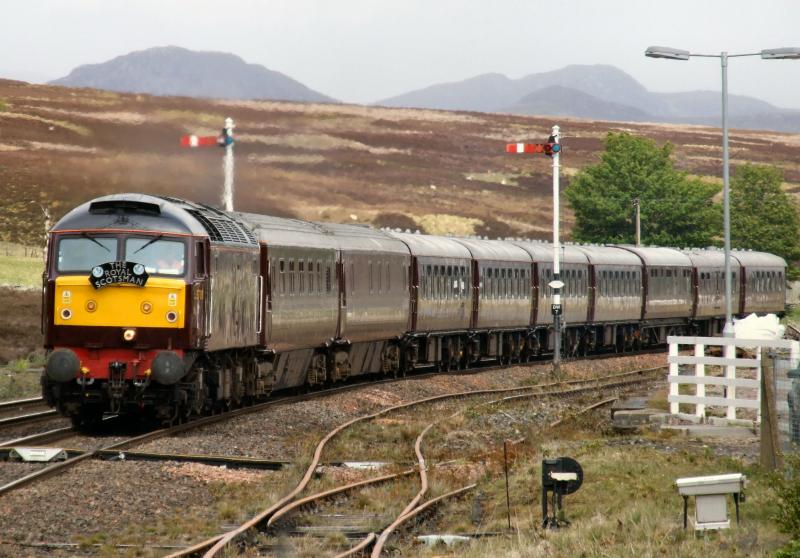 Photo of 57001 passes Dalwhinnie with the Southbound Royal Scotsman.