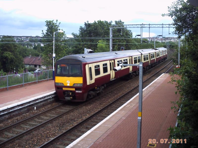 Photo of 320307 at Coatdyke