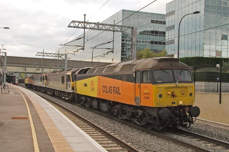 Photo of Colas 47s and Europorte 92s at Milton Keynes Central