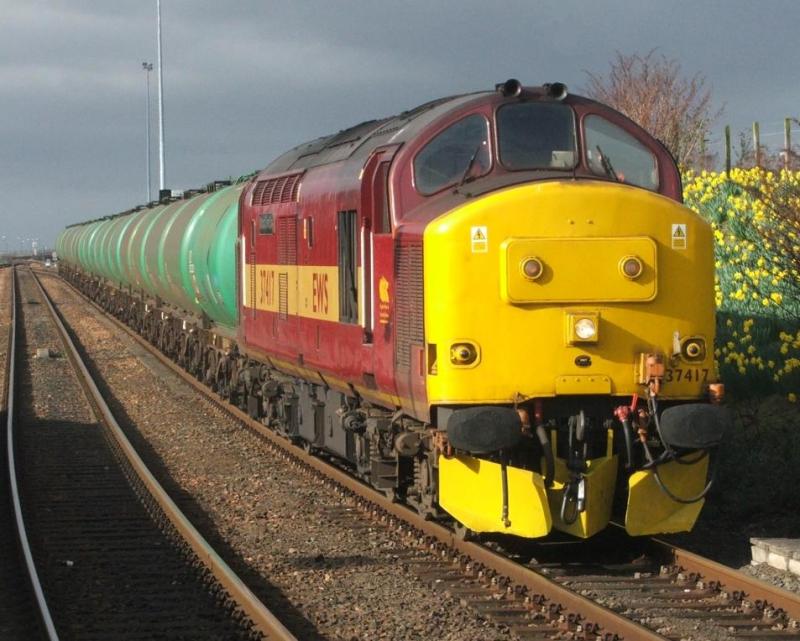 37417 6L49 Dundee: Photo of 37417 6L49 Dundee