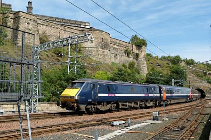 Photo of 91116 @ Edinburgh Waverley 29 July 2011