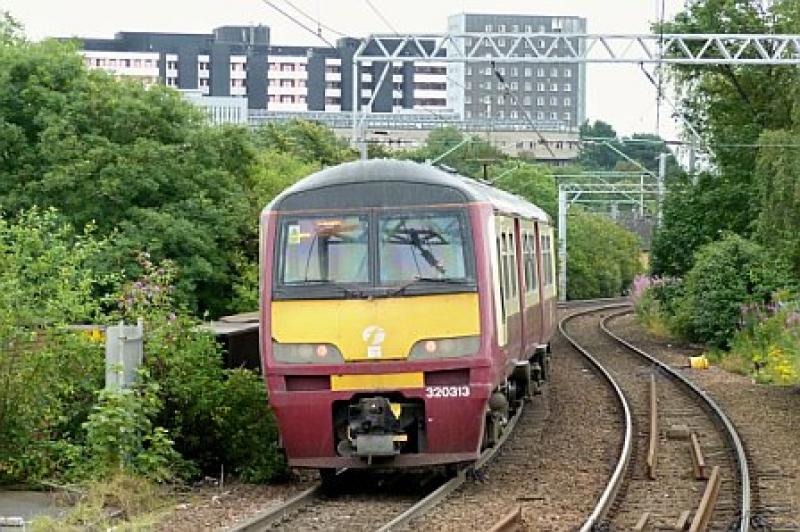 Photo of 320313 @ Partick 2 Aug 2011