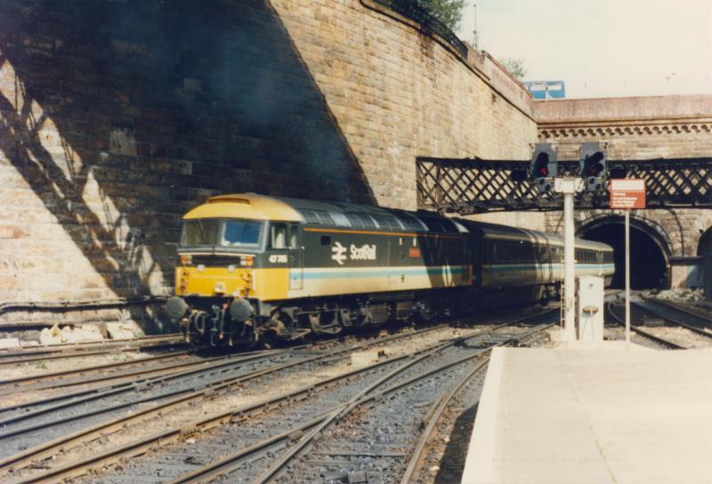 Photo of 47705 at Glasgow Queen St