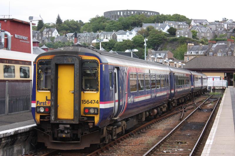 Photo of 156474 joins 156458 at oban for a rest